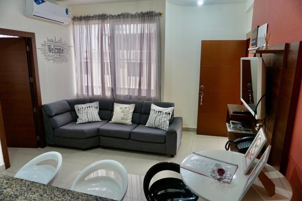 גוויאקיל Garzota Suites Airport מראה חיצוני תמונה