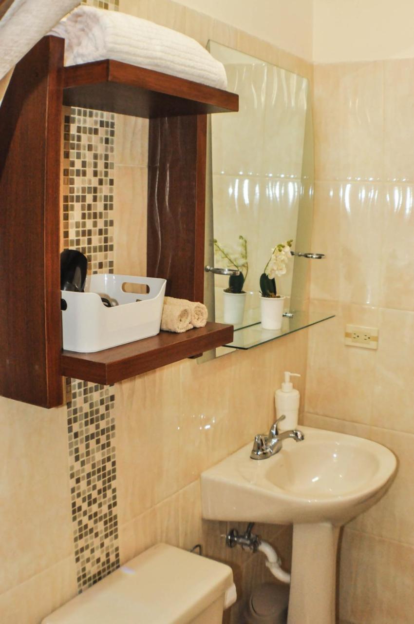 גוויאקיל Garzota Suites Airport מראה חיצוני תמונה